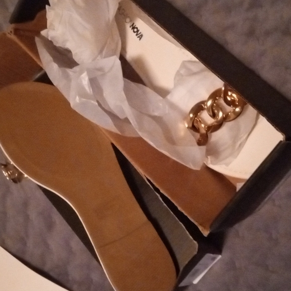 White/Gold sandals - Picture 3 of 3